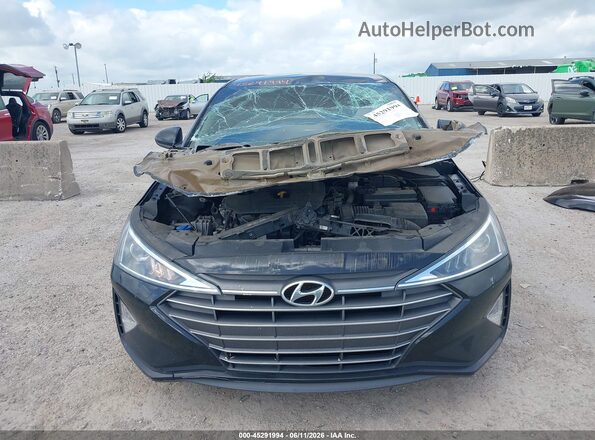 5NPD84LF6LH573218 2020 HYUNDAI ELANTRA Black Вид спереду