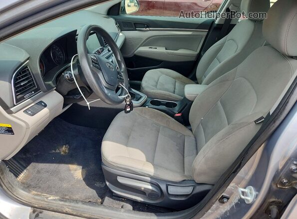 5NPD84LF7HH005695 2017 HYUNDAI ELANTRA Серебряный Вид салона спереди