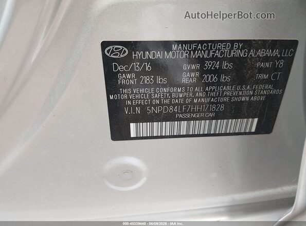 5NPD84LF7HH171828 2017 HYUNDAI ELANTRA Silver Engine compartment view