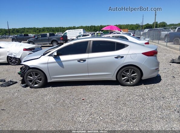 5NPD84LF7JH339599 2018 HYUNDAI ELANTRA Серебряный 
