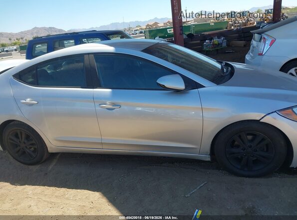 5NPD84LF7JH340302 2018 HYUNDAI ELANTRA Silver Widok wnętrza z tyłu