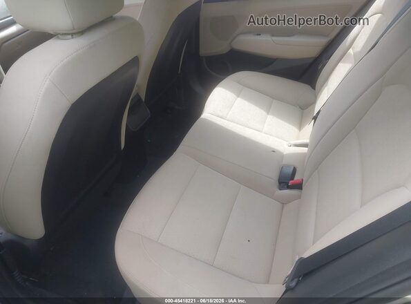 5NPD84LF7JH357343 2018 HYUNDAI ELANTRA Silver VIN sticker view