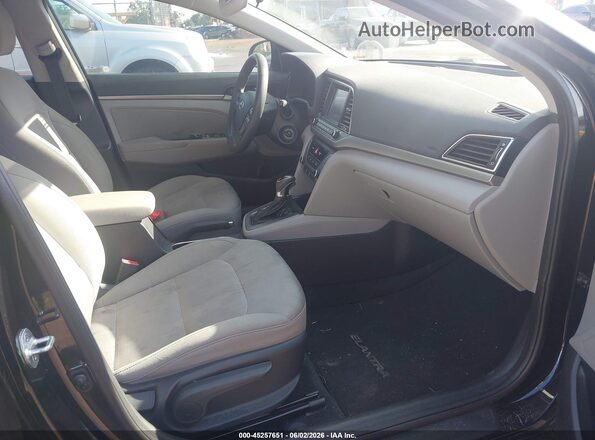 5NPD84LF7JH366270 2018 HYUNDAI ELANTRA Black Widok wnętrza z przodu