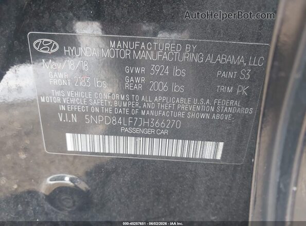 5NPD84LF7JH366270 2018 HYUNDAI ELANTRA Black Widok komory silnika