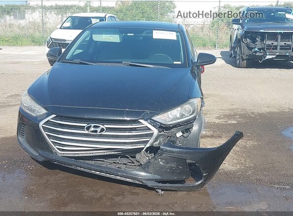 5NPD84LF7JH366270 2018 HYUNDAI ELANTRA Black Widok z przodu