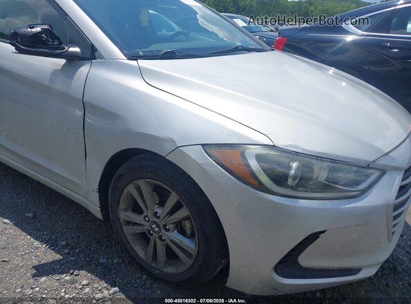 5NPD84LF7JH374966 2018 HYUNDAI ELANTRA Silver Front view