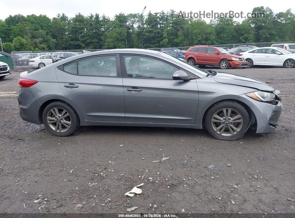 5NPD84LF7JH397468 2018 HYUNDAI ELANTRA Pewter Rear interior view