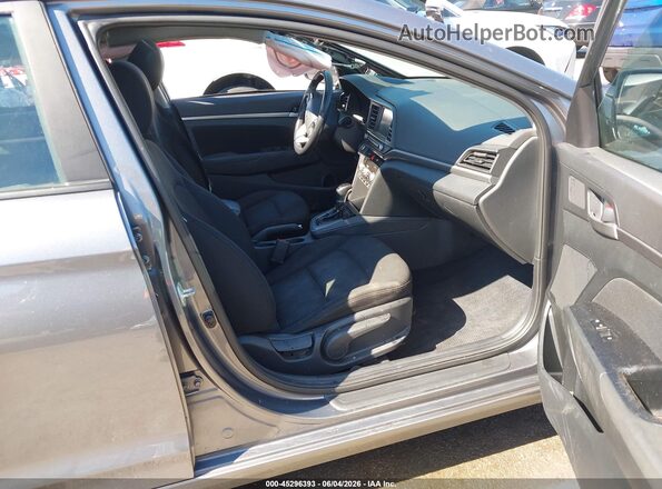 5NPD84LF7KH492467 2019 HYUNDAI ELANTRA Серый Вид салона спереди