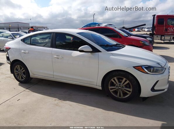 5NPD84LF8HH006788 2017 HYUNDAI ELANTRA White 360 interior view