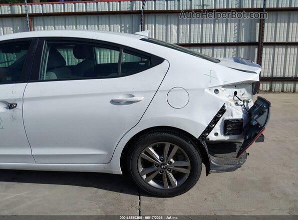 5NPD84LF8HH006788 2017 HYUNDAI ELANTRA White 