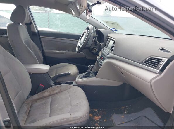 5NPD84LF8HH022585 2017 HYUNDAI ELANTRA Gray Вид салону спереду
