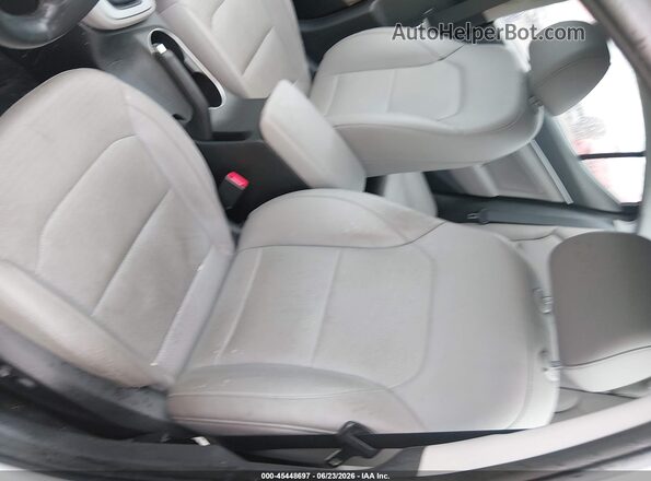 5NPD84LF8HH041413 2017 HYUNDAI ELANTRA Silver 