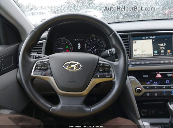 5NPD84LF8HH041413 2017 HYUNDAI ELANTRA Silver 
