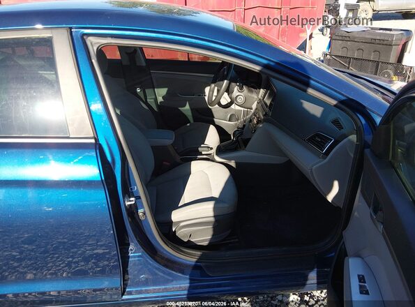 5NPD84LF8HH092295 2017 HYUNDAI ELANTRA Blue Vista interior delantera
