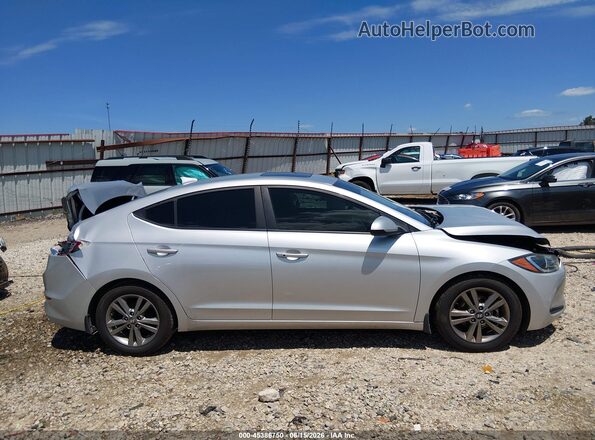 5NPD84LF8HH155251 2017 HYUNDAI ELANTRA Серебряный Вид задней части салона