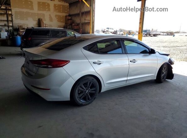 5NPD84LF8JH262208 2018 HYUNDAI ELANTRA Серебряный Задняя правая четверть