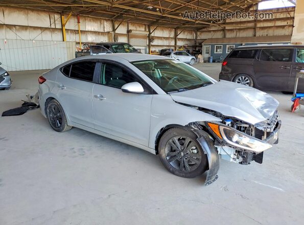 5NPD84LF8JH262208 2018 HYUNDAI ELANTRA Серебряный Передняя правая четверть