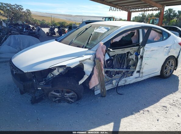 5NPD84LF8JH308555 2018 HYUNDAI ELANTRA White Widok z przodu