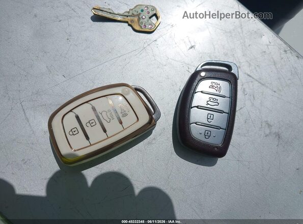 5NPD84LF9HH013796 2017 HYUNDAI ELANTRA Черный Вид панели приборов