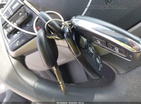 5NPD84LF9HH023681 2017 HYUNDAI ELANTRA Silver Առջևի վահանակի տեսք