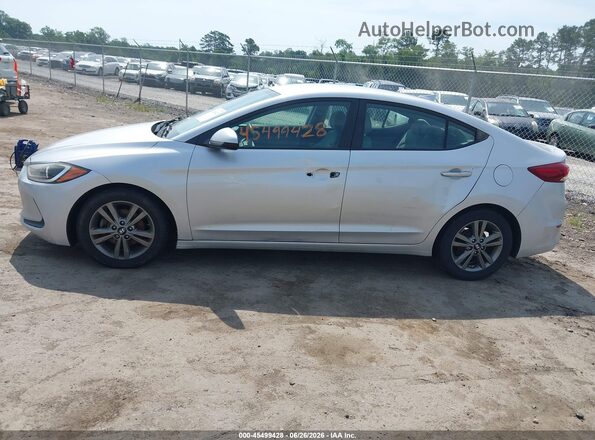 5NPD84LF9HH023681 2017 HYUNDAI ELANTRA Silver Սալոնի 360 աստիճան տեսք