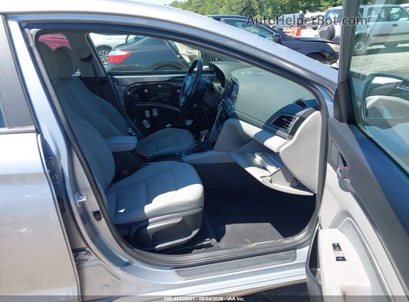 5NPD84LF9HH065123 2017 HYUNDAI ELANTRA Silver Սալոնի դիմացի տեսք
