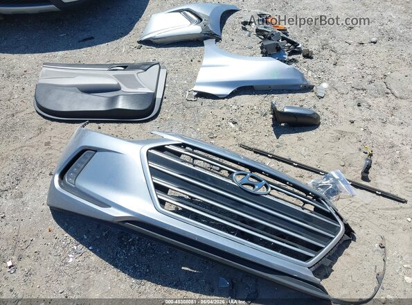 5NPD84LF9HH065123 2017 HYUNDAI ELANTRA Silver Սարքավորումների վահանակի տեսք