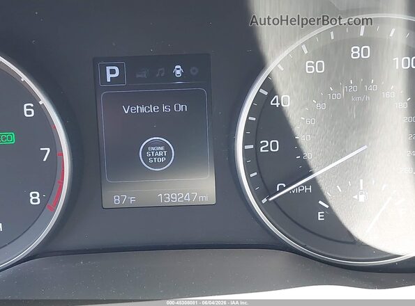 5NPD84LF9HH065123 2017 HYUNDAI ELANTRA Silver 