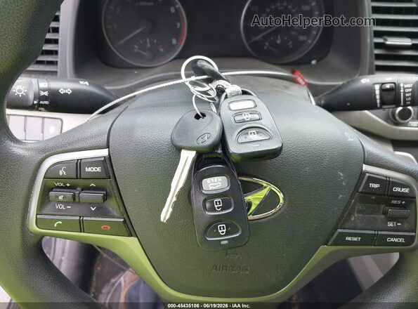 5NPD84LF9HH119679 2017 HYUNDAI ELANTRA Black წინა პანელის ხედი