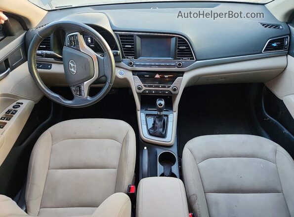 5NPD84LF9HH168140 2017 HYUNDAI ELANTRA Black Вид панелі приладів