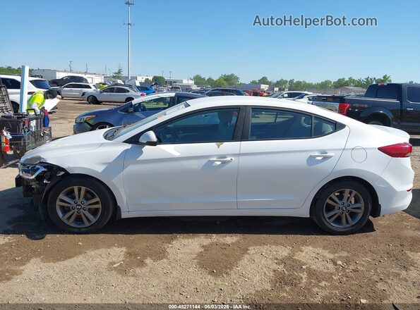 5NPD84LF9HH173242 2017 HYUNDAI ELANTRA White 