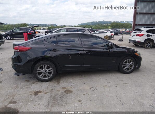 5NPD84LF9JH217035 2018 HYUNDAI ELANTRA Black Widok wnętrza z tyłu
