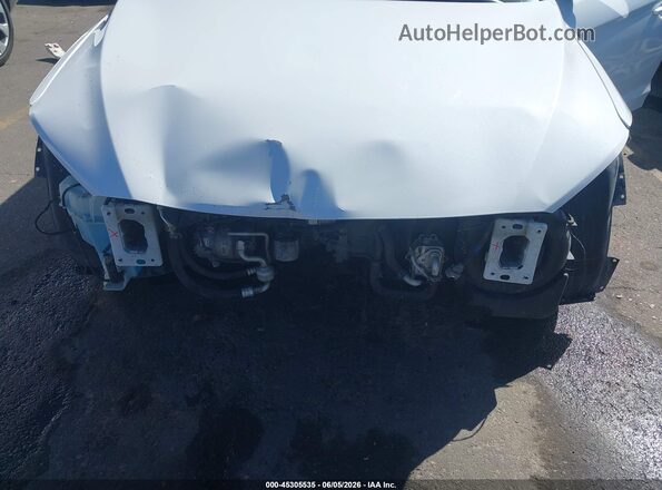 5NPD84LF9JH370384 2018 HYUNDAI ELANTRA White Widok z przodu