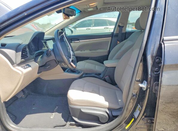 5NPD84LF9KH469904 2019 HYUNDAI ELANTRA Black Вид салону спереду