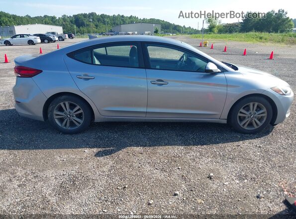5NPD84LFXHH067267 2017 HYUNDAI ELANTRA Silver Rear interior view