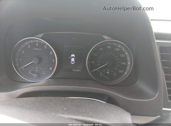 5NPD84LFXHH201114 2017 HYUNDAI ELANTRA White Vista de los asientos traseros