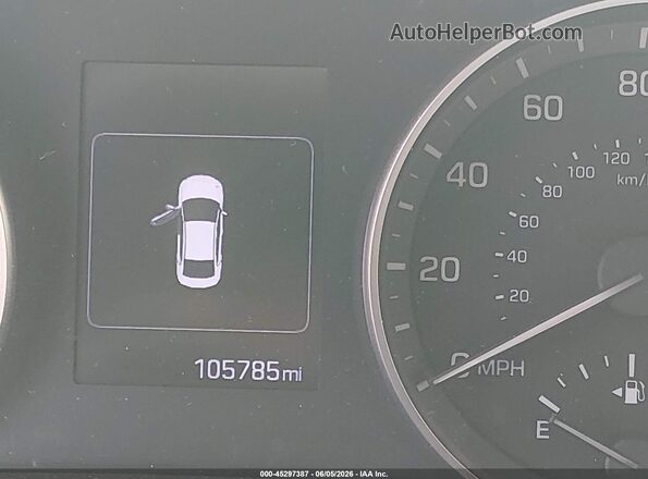 5NPD84LFXHH201114 2017 HYUNDAI ELANTRA White 