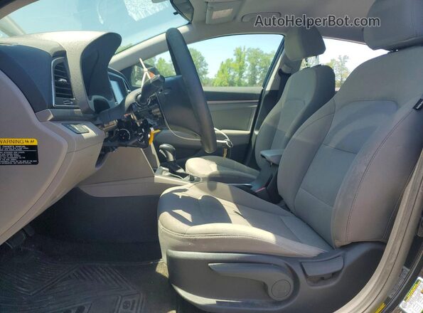 5NPD84LFXJH294898 2018 HYUNDAI ELANTRA Black Вид салону спереду
