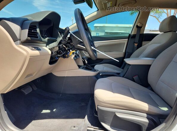 5NPD84LFXKH457485 2019 HYUNDAI ELANTRA White Widok wnętrza z przodu