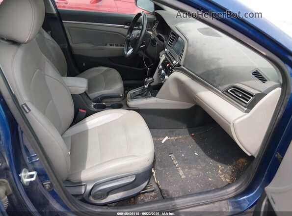 5NPD84LFXLH564845 2020 HYUNDAI ELANTRA Синий Вид салона спереди