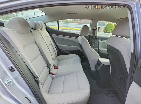5NPD94LA7HH137681 2017 HYUNDAI ELANTRA Серебряный Вид задних сидений