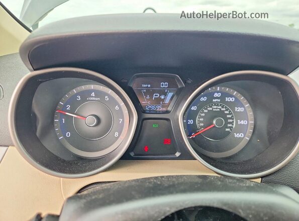 5NPDH4AE0GH740320 2016 HYUNDAI ELANTRA Black 