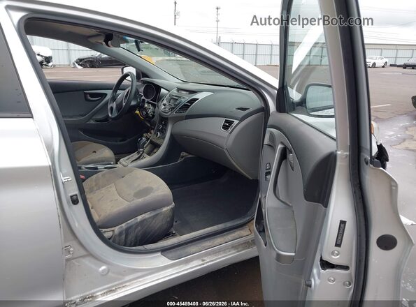 5NPDH4AE1GH662856 2016 HYUNDAI ELANTRA Silver Սալոնի դիմացի տեսք