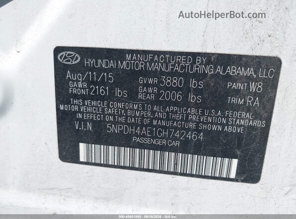 5NPDH4AE1GH742464 2016 HYUNDAI ELANTRA White Engine compartment view