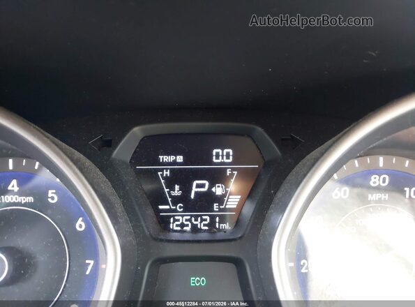 5NPDH4AE1GH753299 2016 HYUNDAI ELANTRA White 