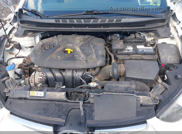 5NPDH4AE1GH753450 2016 HYUNDAI ELANTRA Белый 