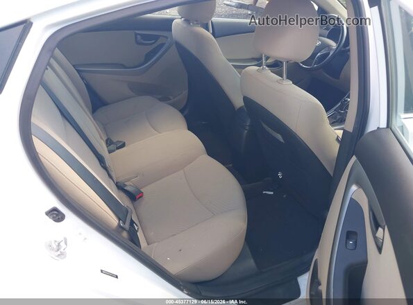 5NPDH4AE1GH753450 2016 HYUNDAI ELANTRA Белый 
