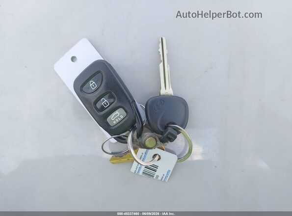 5NPDH4AE2GH718867 2016 HYUNDAI ELANTRA Серебряный Вид панели приборов