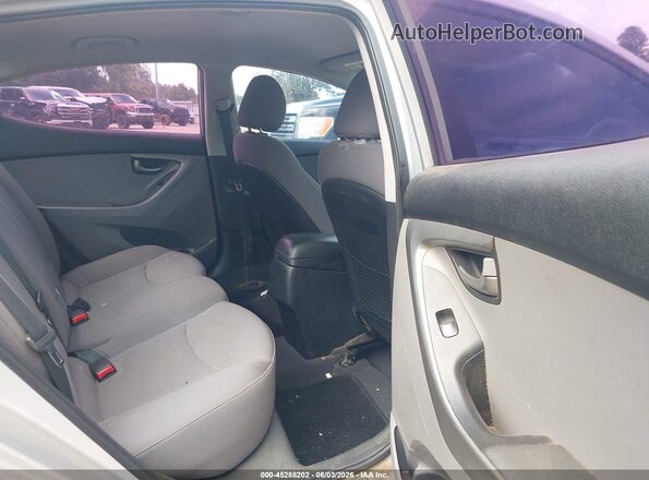 5NPDH4AE2GH730470 2016 HYUNDAI ELANTRA Silver 