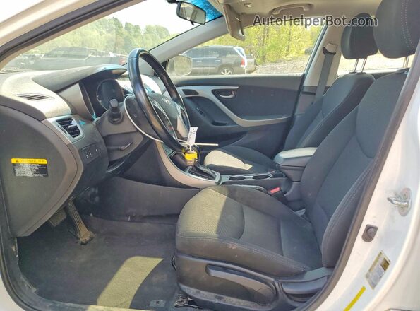 5NPDH4AE2GH735992 2016 HYUNDAI ELANTRA White 